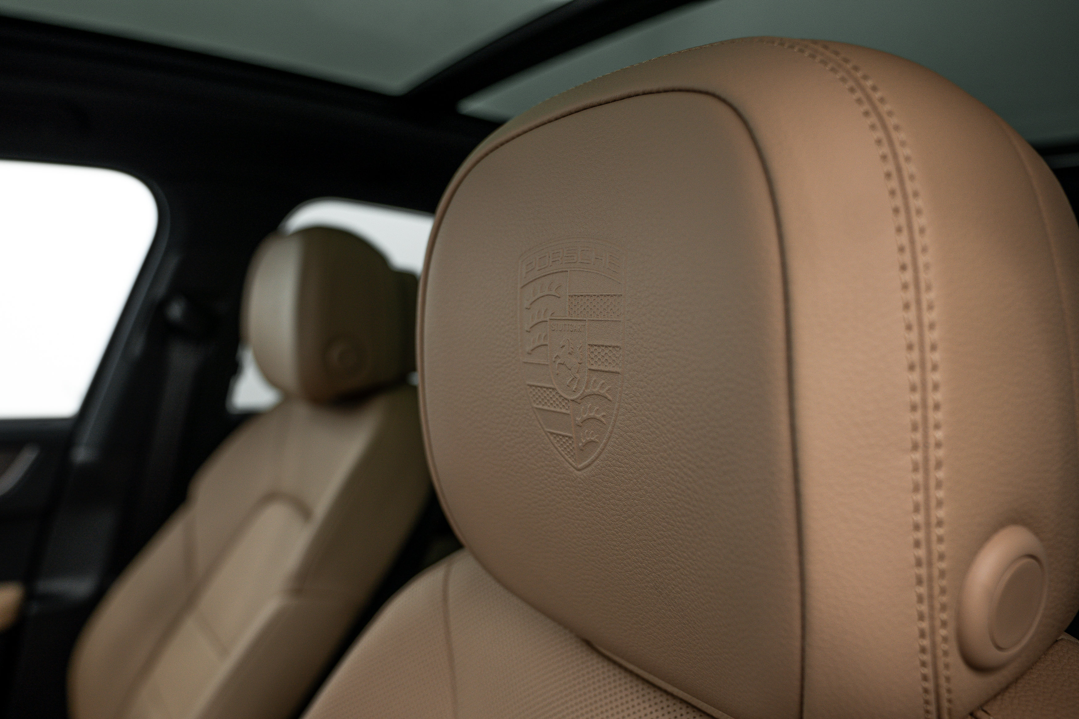 Certified 2026 Porsche Cayenne AWD/4WD image 15