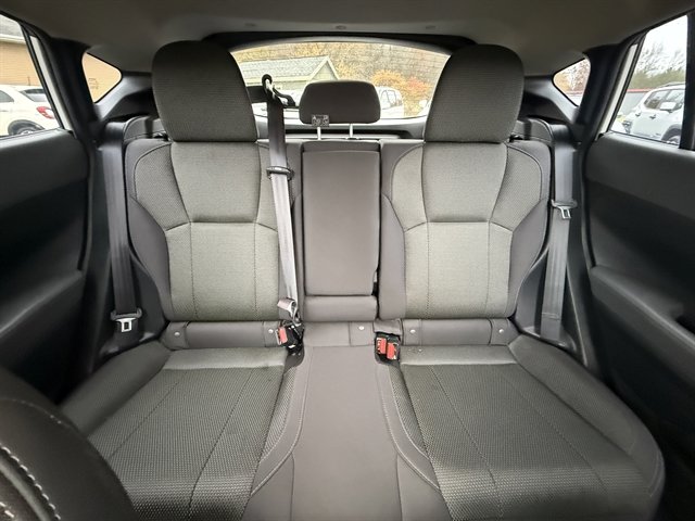 Used 2024 Subaru Crosstrek 2.0i Premium image 34