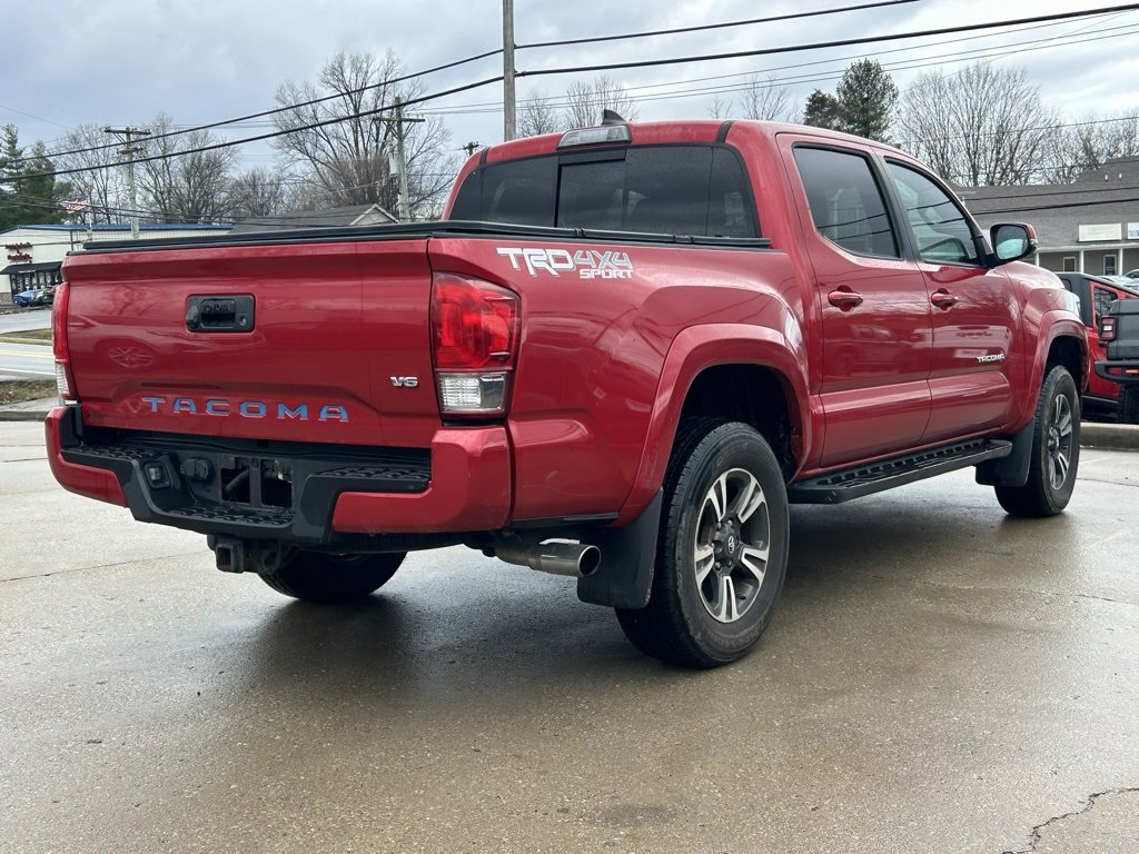 Used 2017 Toyota Tacoma SR5 image 6