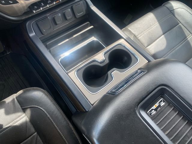 Used 2019 GMC Sierra 2500 Denali w/ Duramax Plus Package AWD/4WD image 28