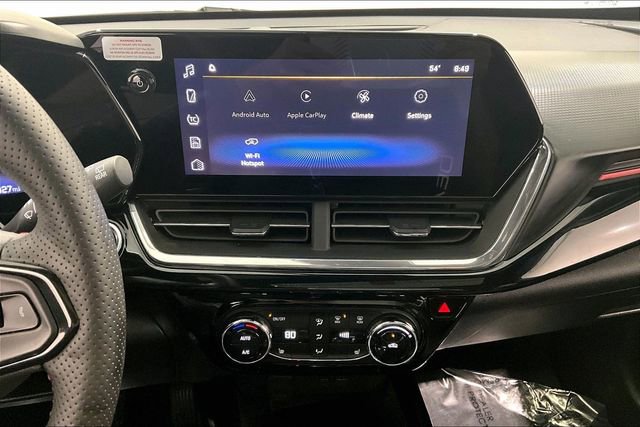 Used 2025 Chevrolet Trax RS w/ Sunroof Package image 15