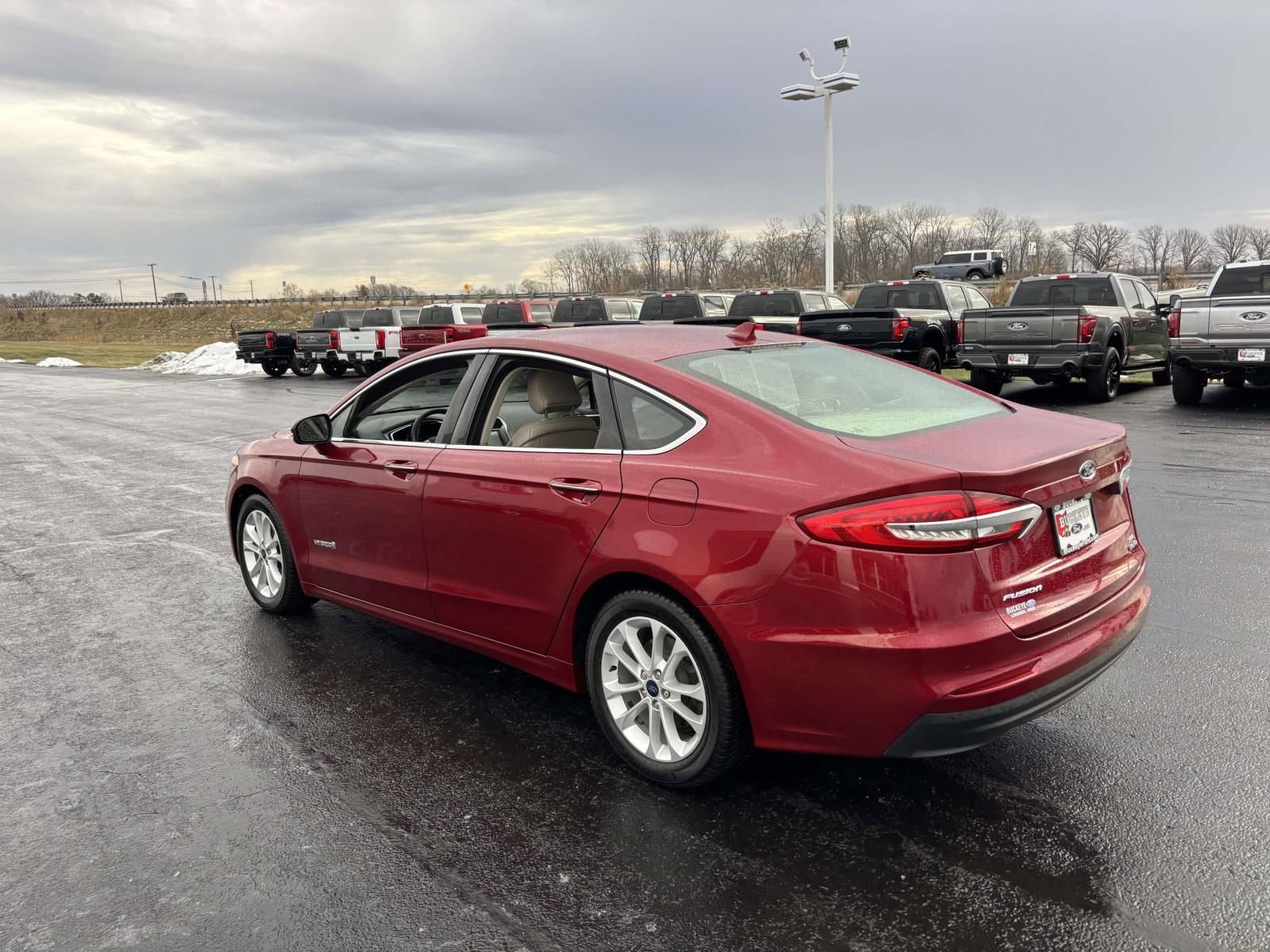 Used 2019 Ford Fusion SEL image 7