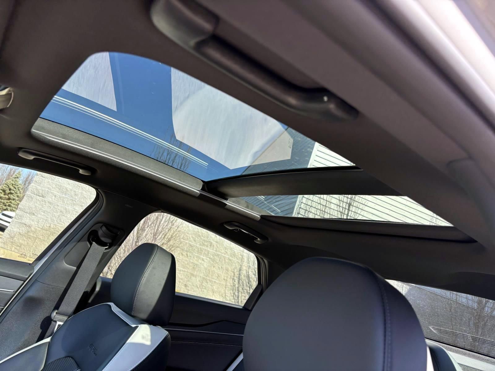 Used 2025 Kia K5 GT-Line w/ GT-Line Premium Package image 27