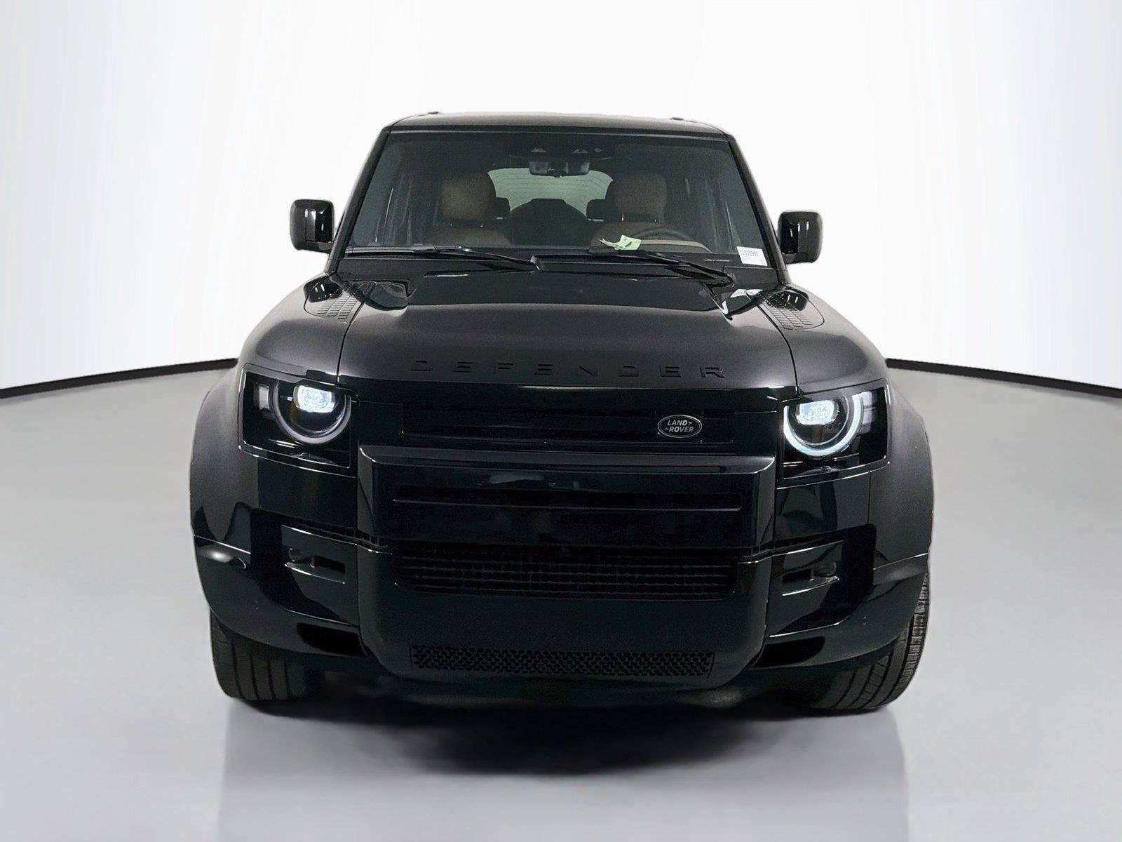 New 2026 Land Rover Defender 130 X-Dynamic SE AWD/4WD image 2