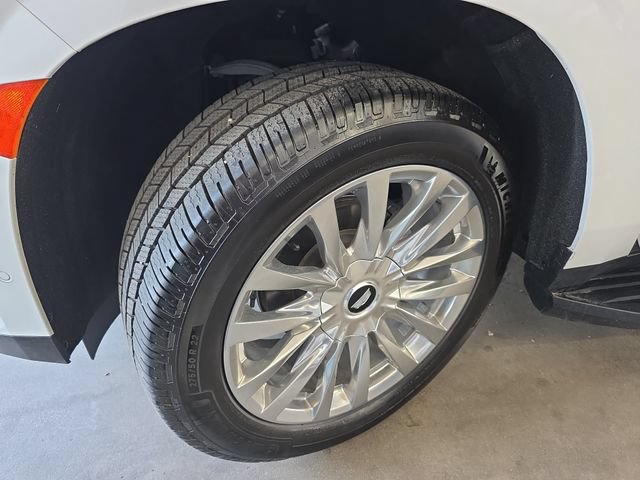 Certified 2023 Cadillac Escalade Premium Luxury AWD/4WD image 33