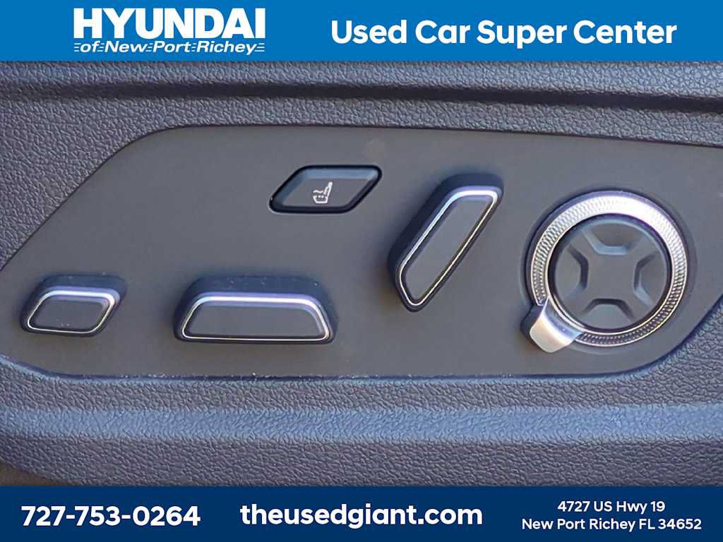 Used 2025 Hyundai Palisade Calligraphy FWD image 23