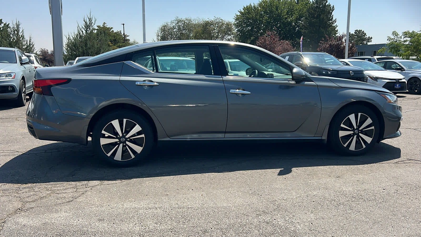 Used 2020 Nissan Altima 2.5 SV AWD/4WD image 4