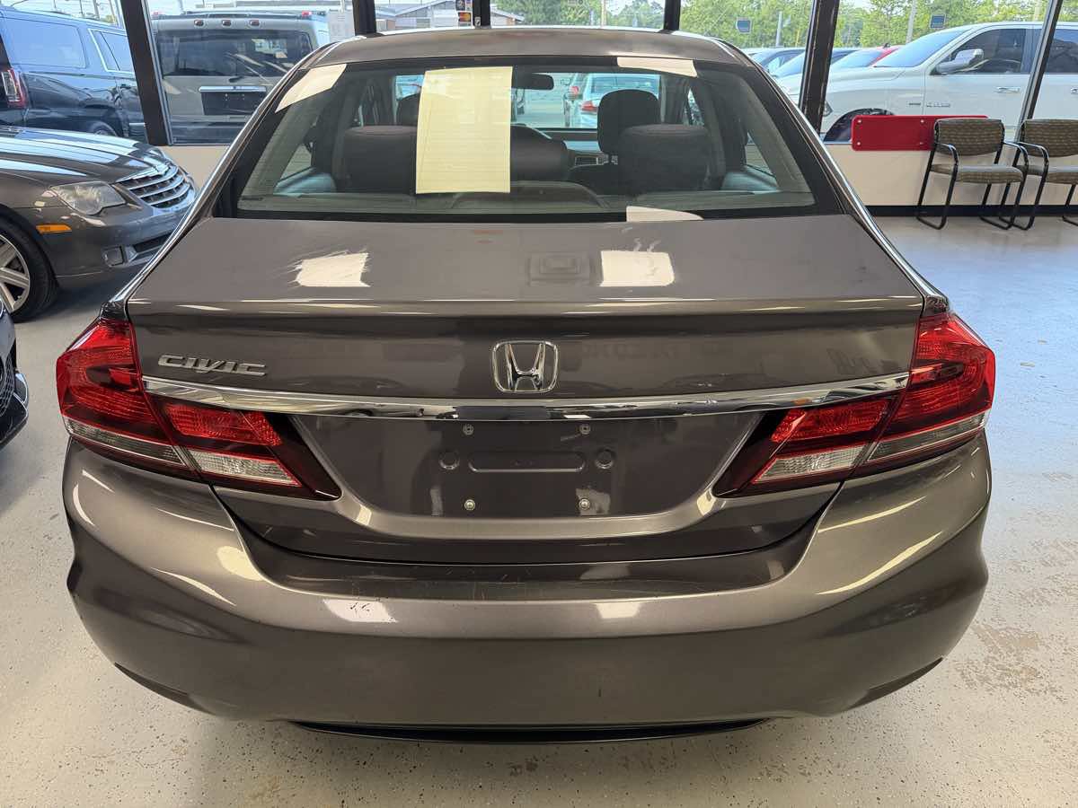 Used 2015 Honda Civic SE image 12