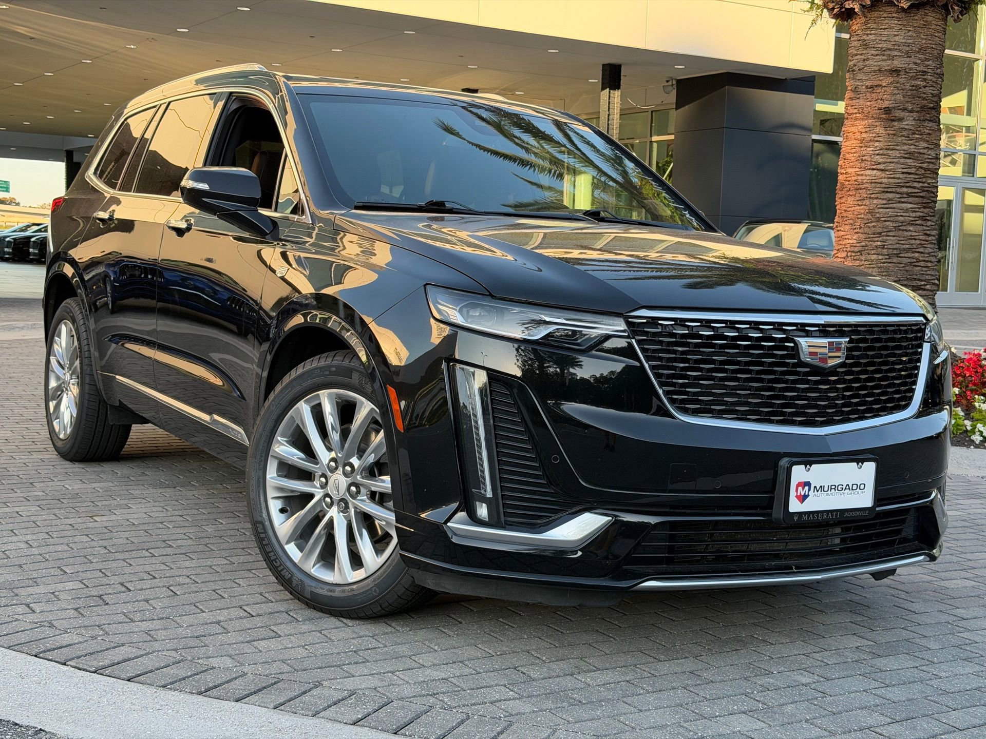 Used 2022 Cadillac XT6 Premium Luxury image 1