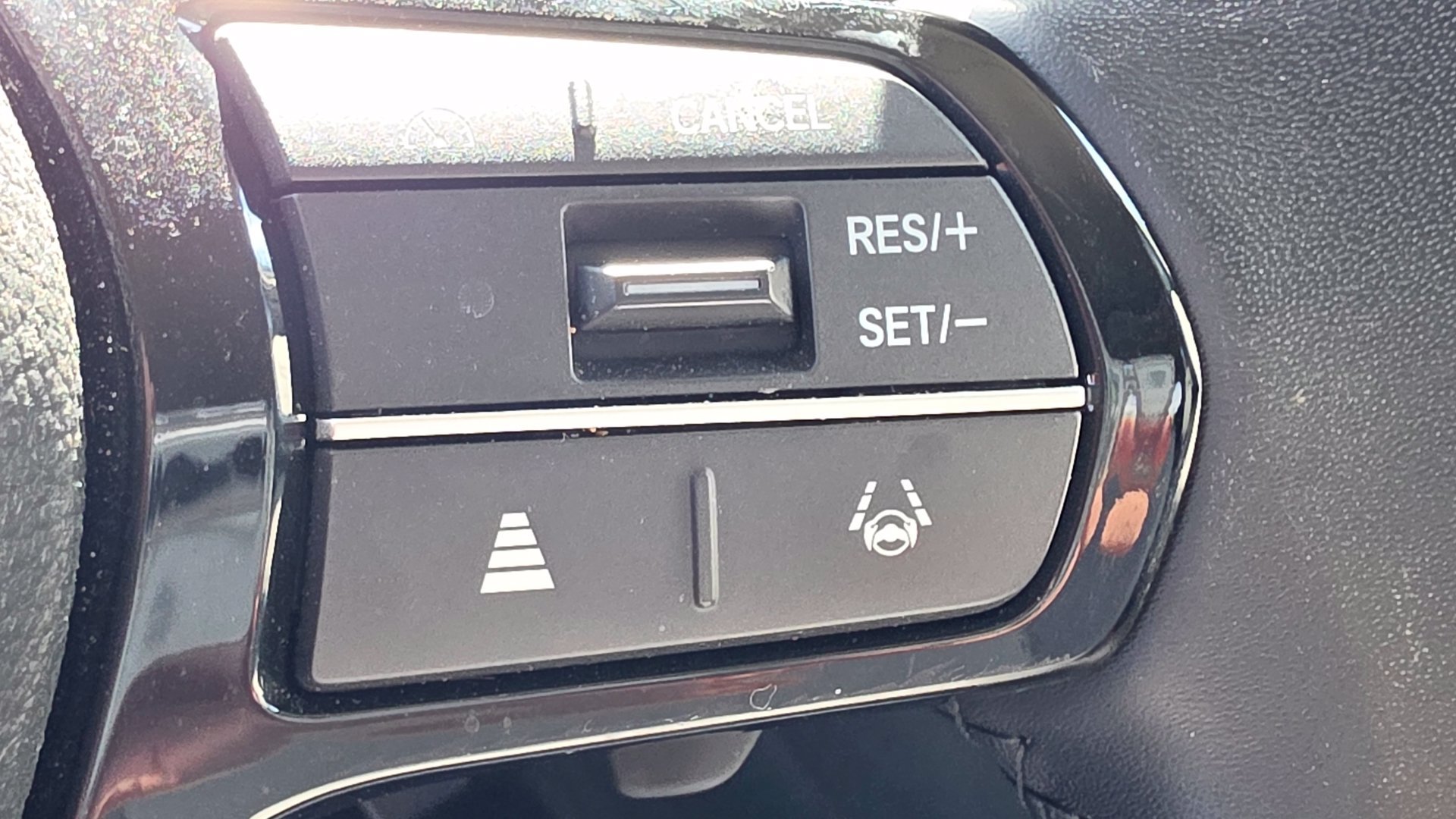 Used 2025 Honda Pilot Touring image 18