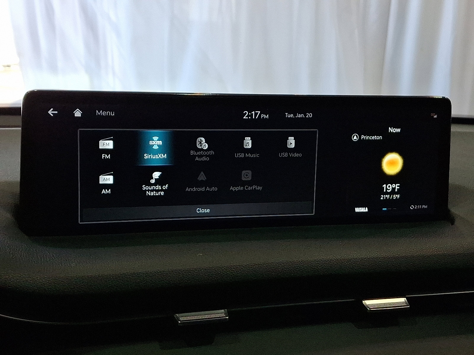 Used 2023 Genesis GV70 2.5T w/ Advanced Package image 17