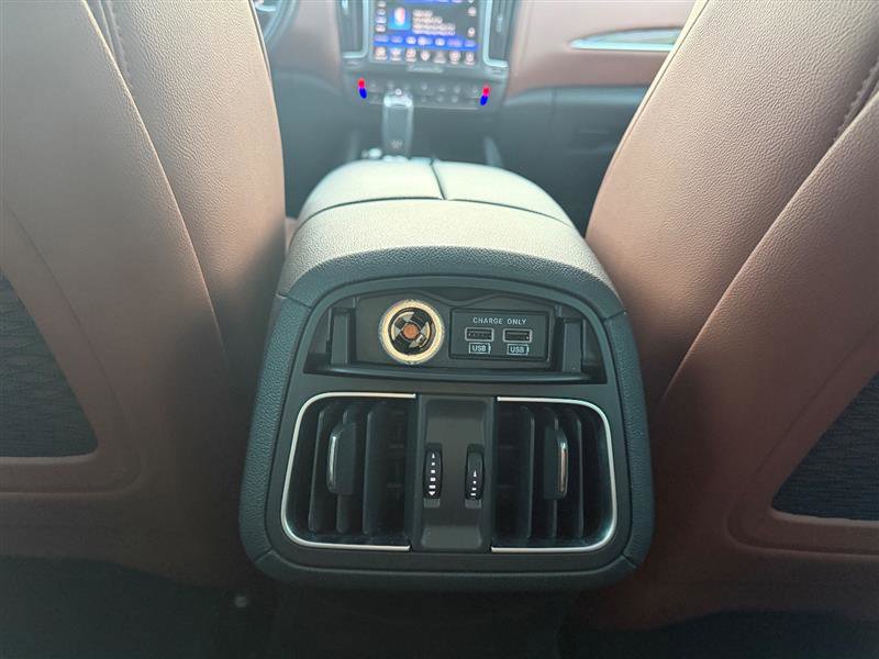 Used 2020 Maserati Levante image 29