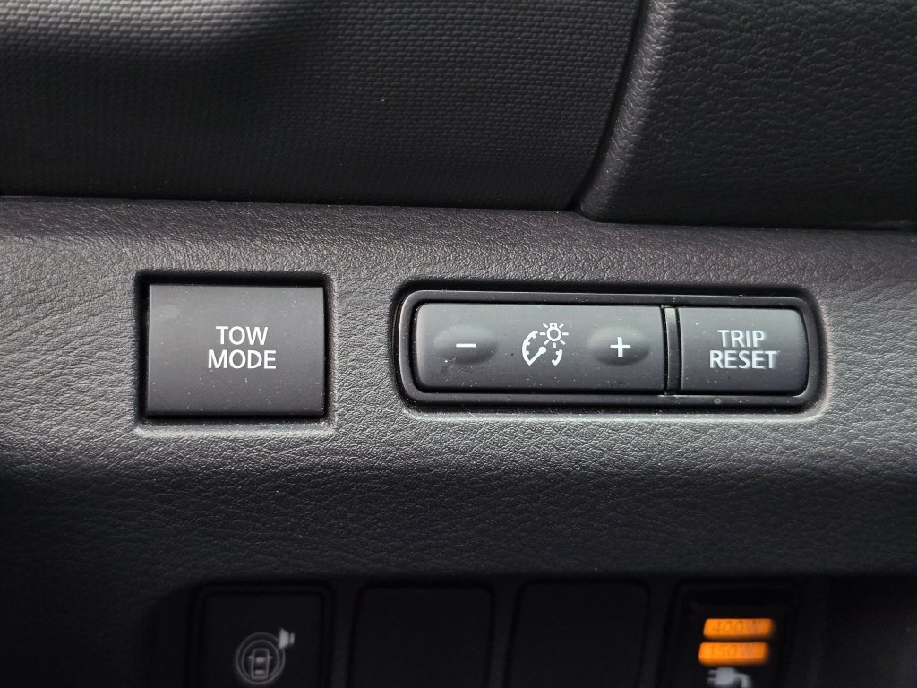 Used 2022 Nissan Frontier PRO-4X AWD/4WD image 35