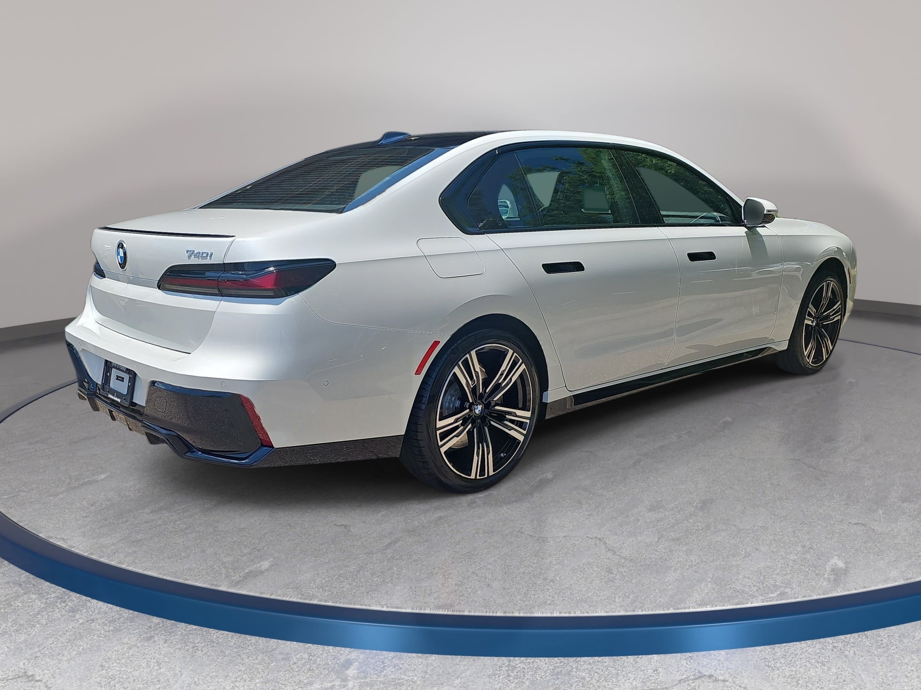 New 2026 BMW 740i RWD image 5