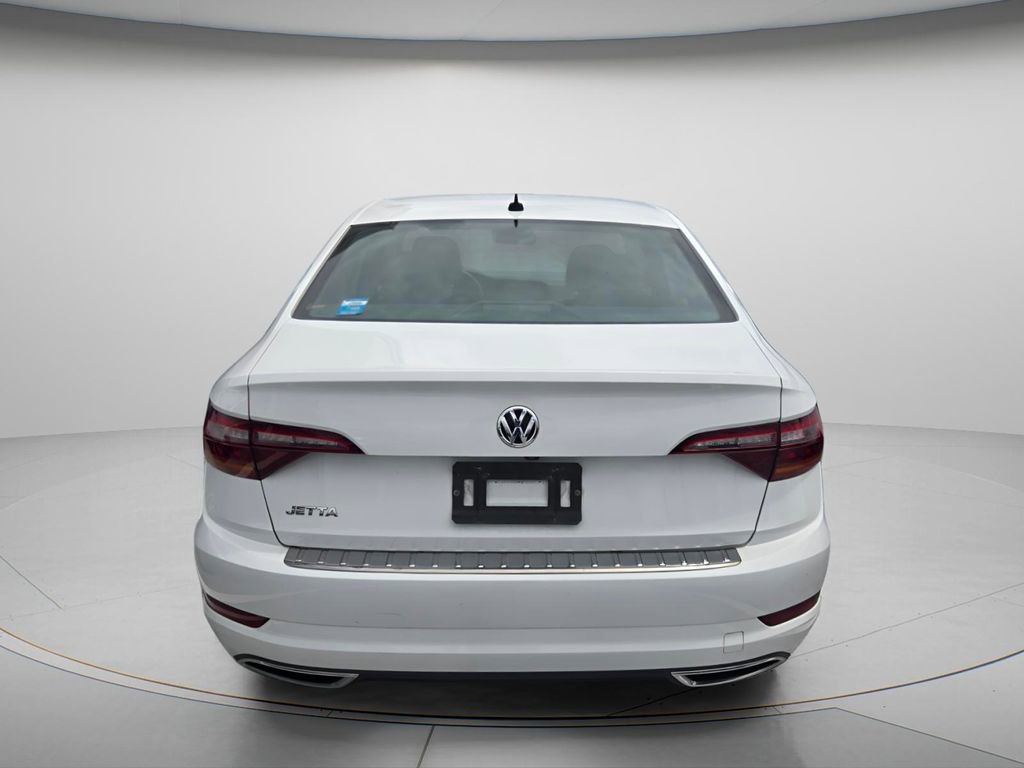 Used 2019 Volkswagen Jetta R-Line FWD image 4