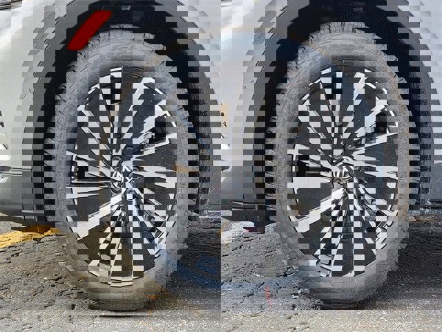 New 2026 Volkswagen ID.4 Pro image 10