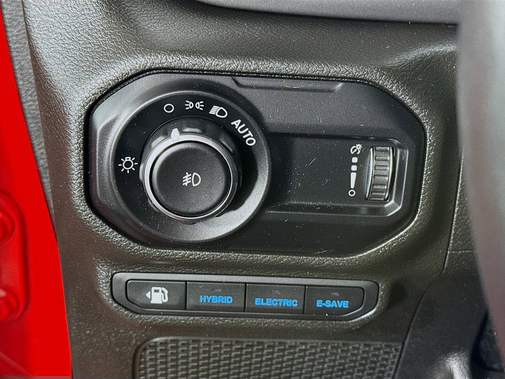 Used 2023 Jeep Wrangler Unlimited w/ Cold Weather Group AWD/4WD image 20