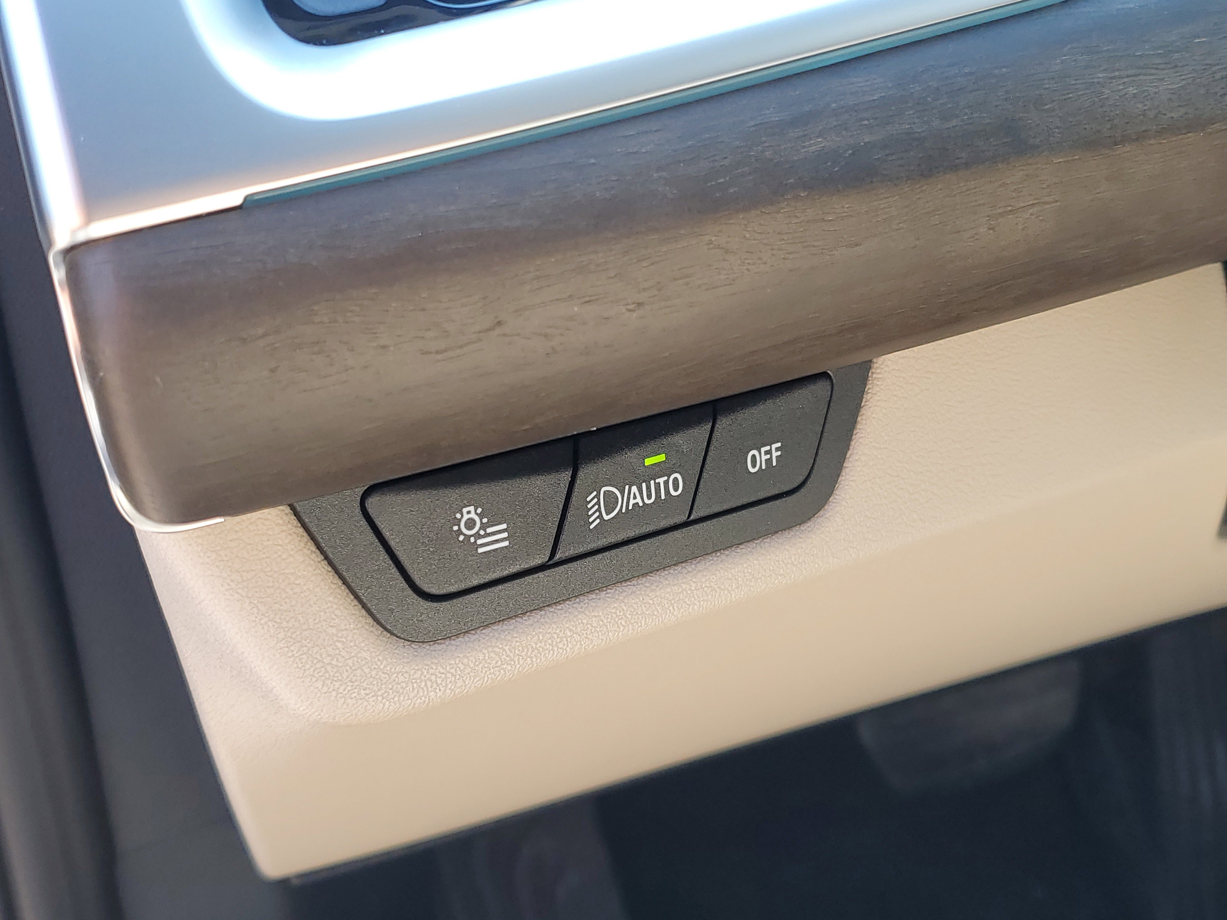 Certified 2023 BMW X1 xDrive28i w/ Premium Package image 11