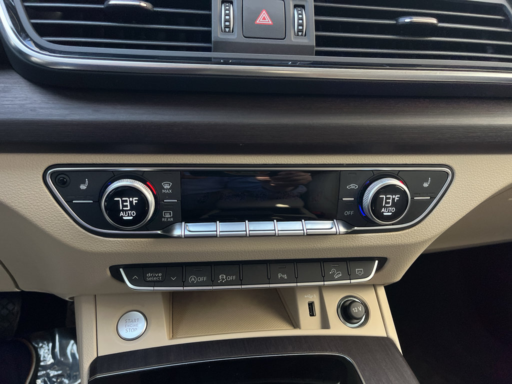 Used 2023 Audi Q5 2.0T Premium w/ Convenience Package AWD/4WD image 26