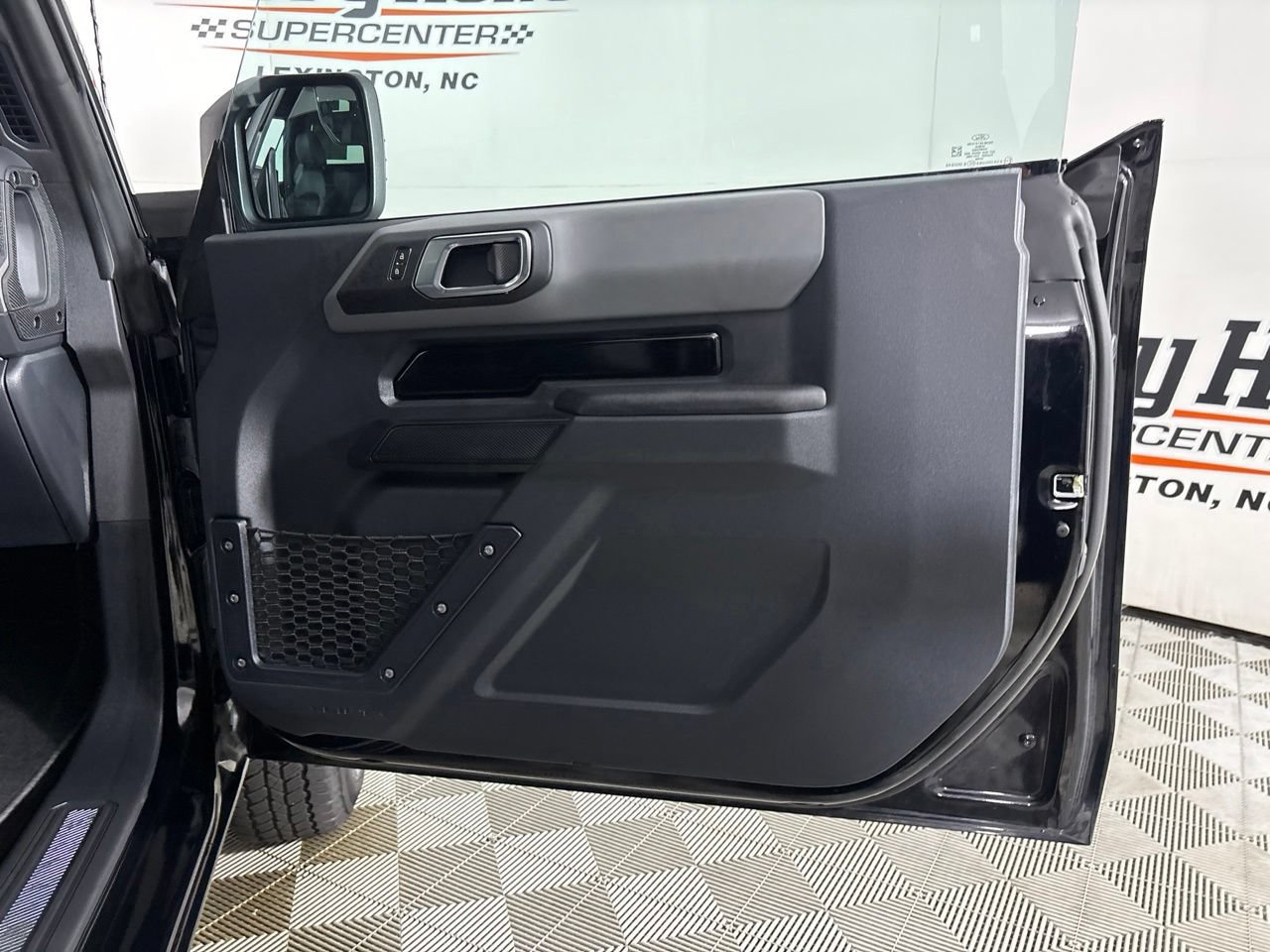 Used 2024 Ford Bronco Big Bend AWD/4WD image 25