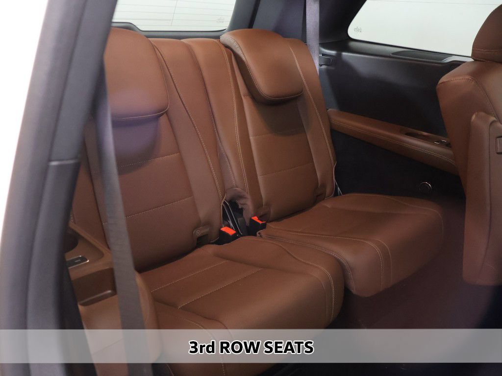 Used 2024 Mercedes-Benz GLS 450 4MATIC w/ AMG Line Exterior image 10