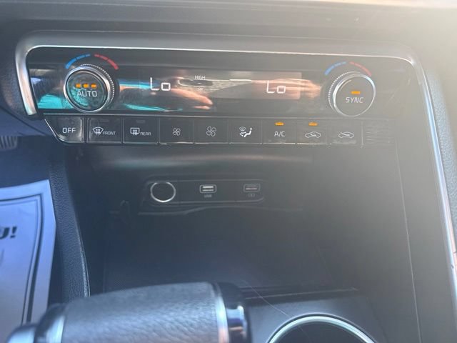Used 2022 Kia K5 GT-Line AWD/4WD image 21