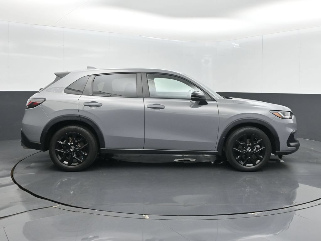 Used 2025 Honda HR-V Sport image 5