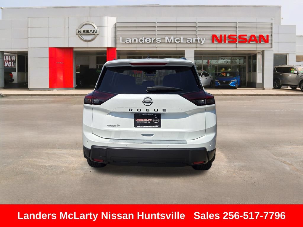 Used 2026 Nissan Rogue Dark Armor FWD image 5