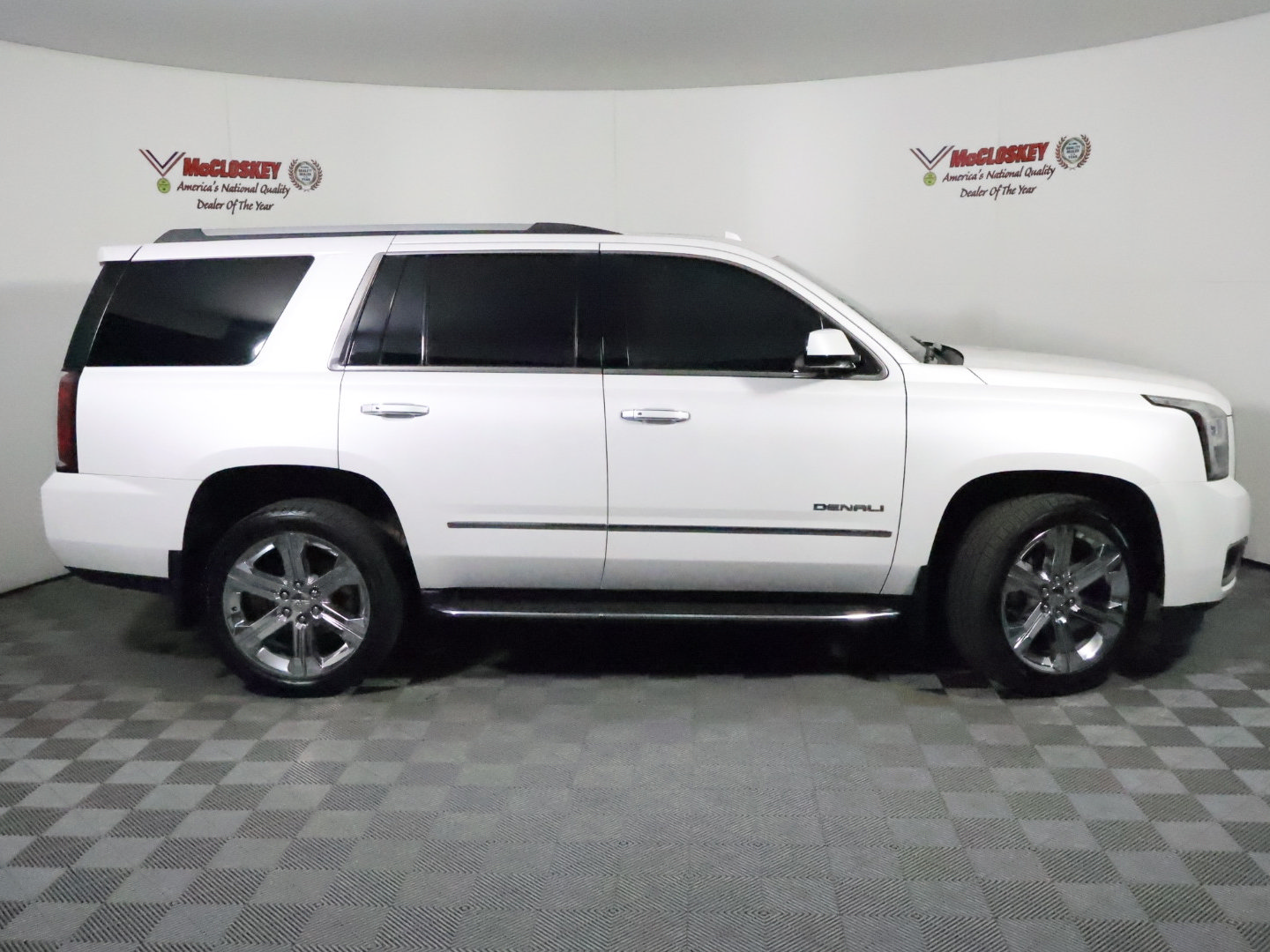 Used 2019 GMC Yukon Denali AWD/4WD image 3