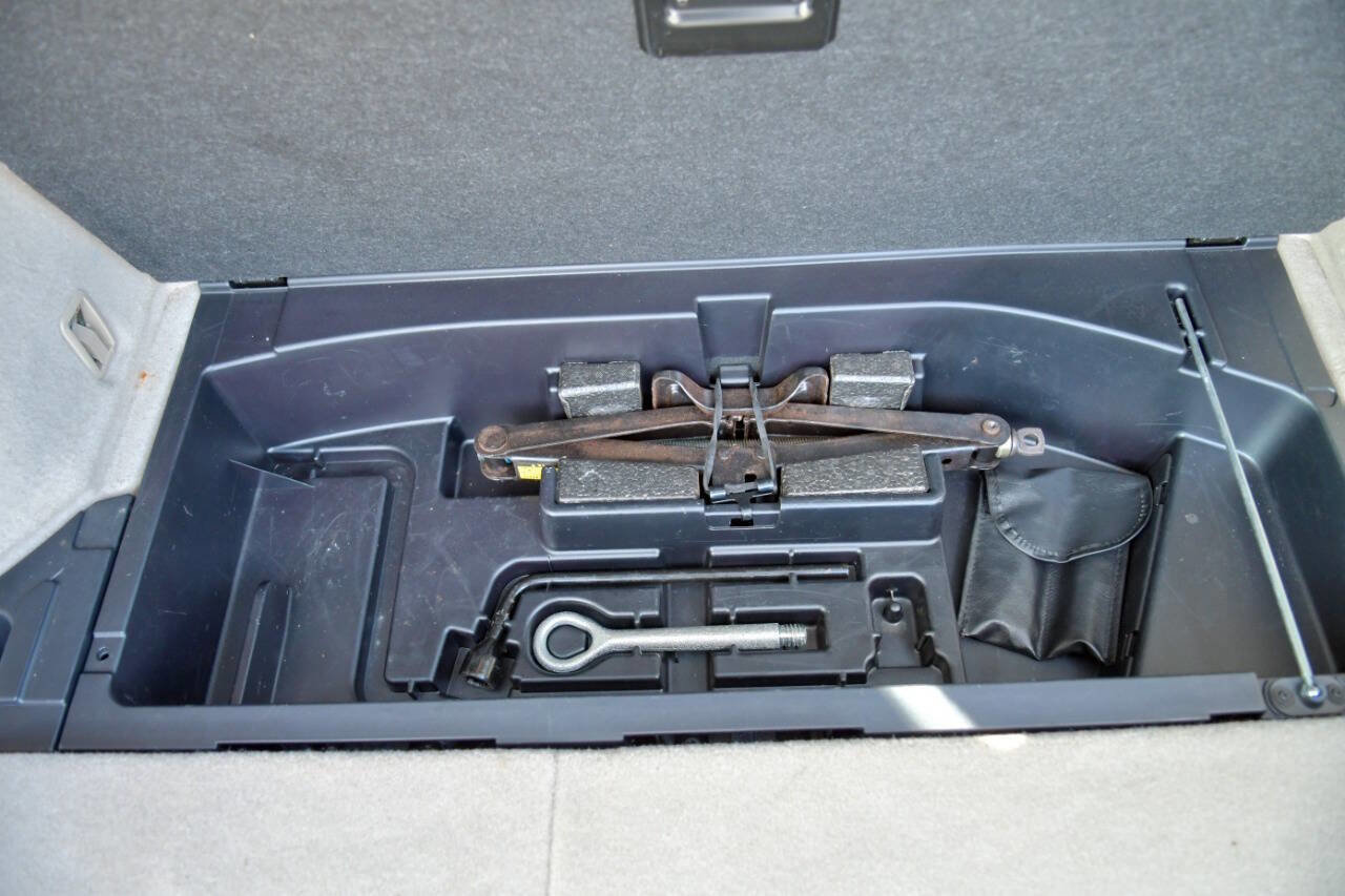 Used 2005 Lexus RX 330 image 38