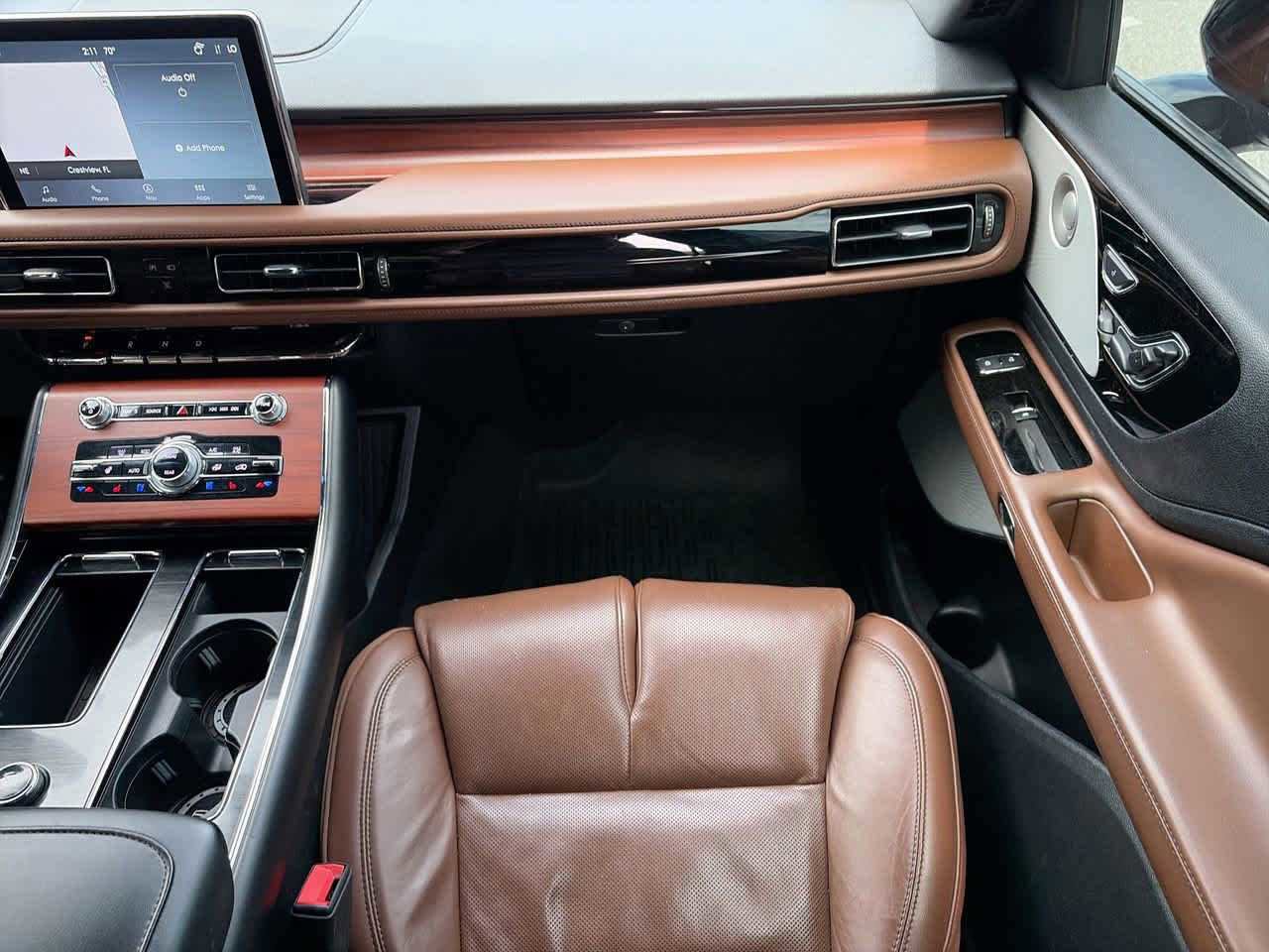 Used 2022 Lincoln Aviator Reserve w/ Equipment Group 201A image 13