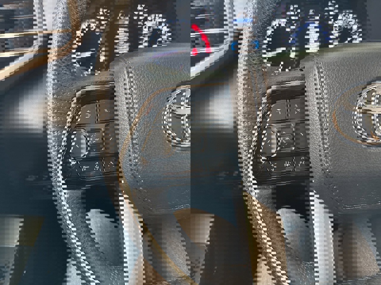 Used 2023 Toyota Tundra SR5 w/ TRD Off-Road Package image 18