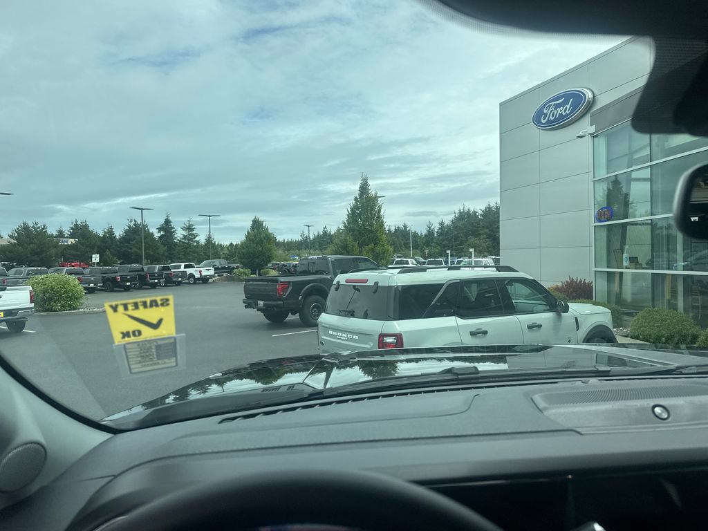 Used 2025 Ford F350 Lariat w/ Camper Package AWD/4WD image 13
