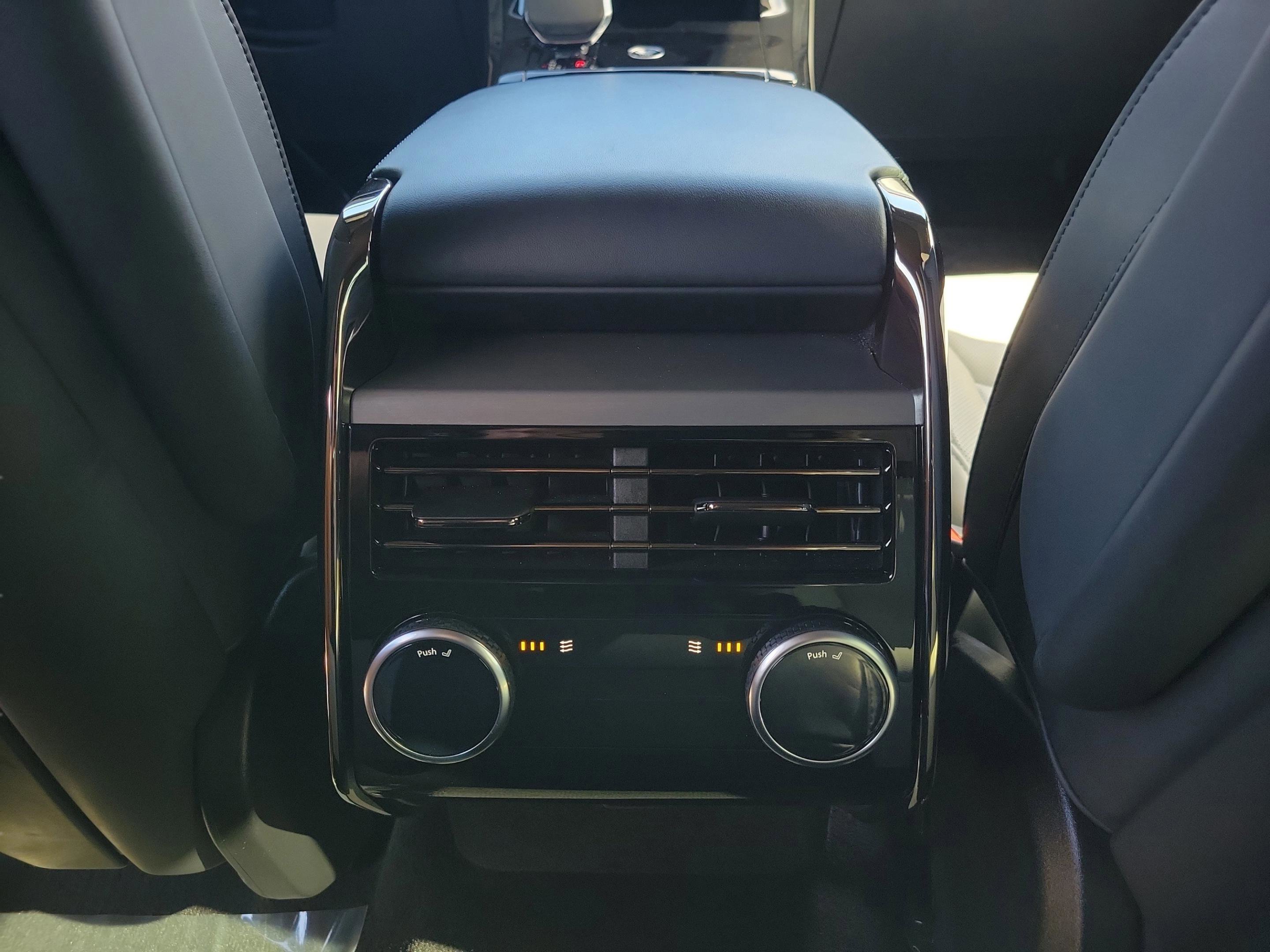 Used 2024 Land Rover Range Rover Sport Dynamic SE image 7