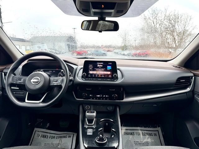 Used 2022 Nissan Rogue SV AWD/4WD image 18