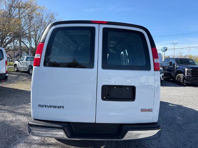 Used 2024 GMC Savana 2500 w/ Driver Convenience Package RWD image 3