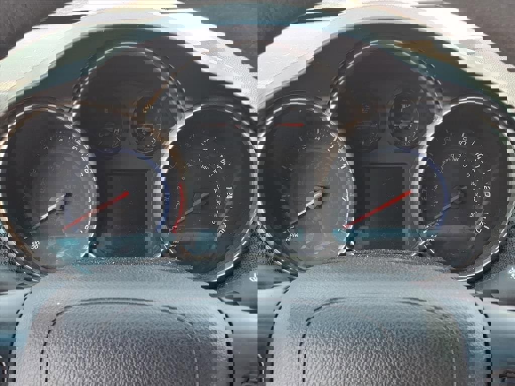 Used 2015 Chevrolet Cruze LT image 10