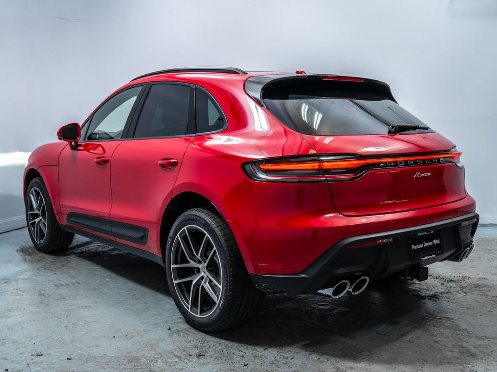 Used 2026 Porsche Macan image 3