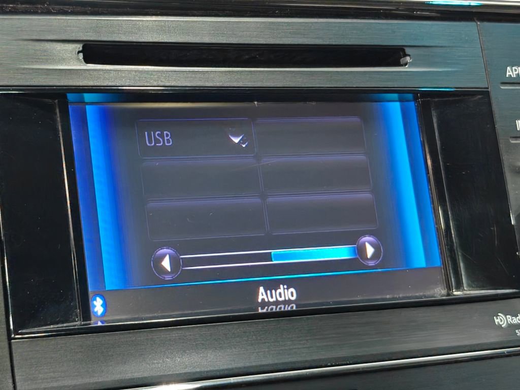 Used 2013 Toyota Avalon XLE Touring image 35