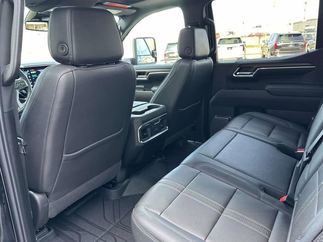 Used 2025 Chevrolet Silverado 1500 High Country w/ High Country Premium Package AWD/4WD image 30