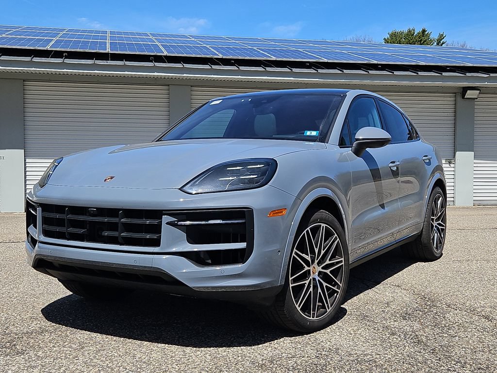 Certified 2025 Porsche Cayenne Coupe AWD/4WD image 1