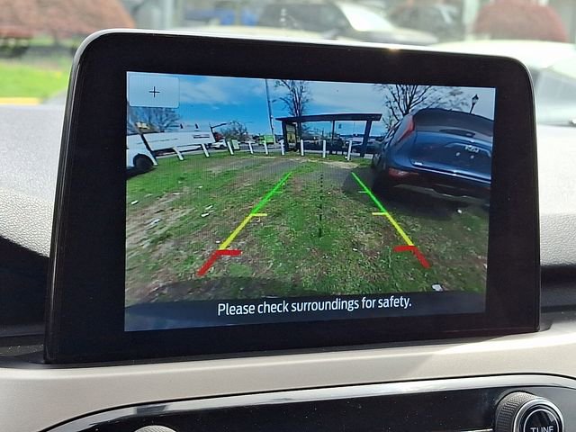 Used 2020 Ford Escape SE image 15