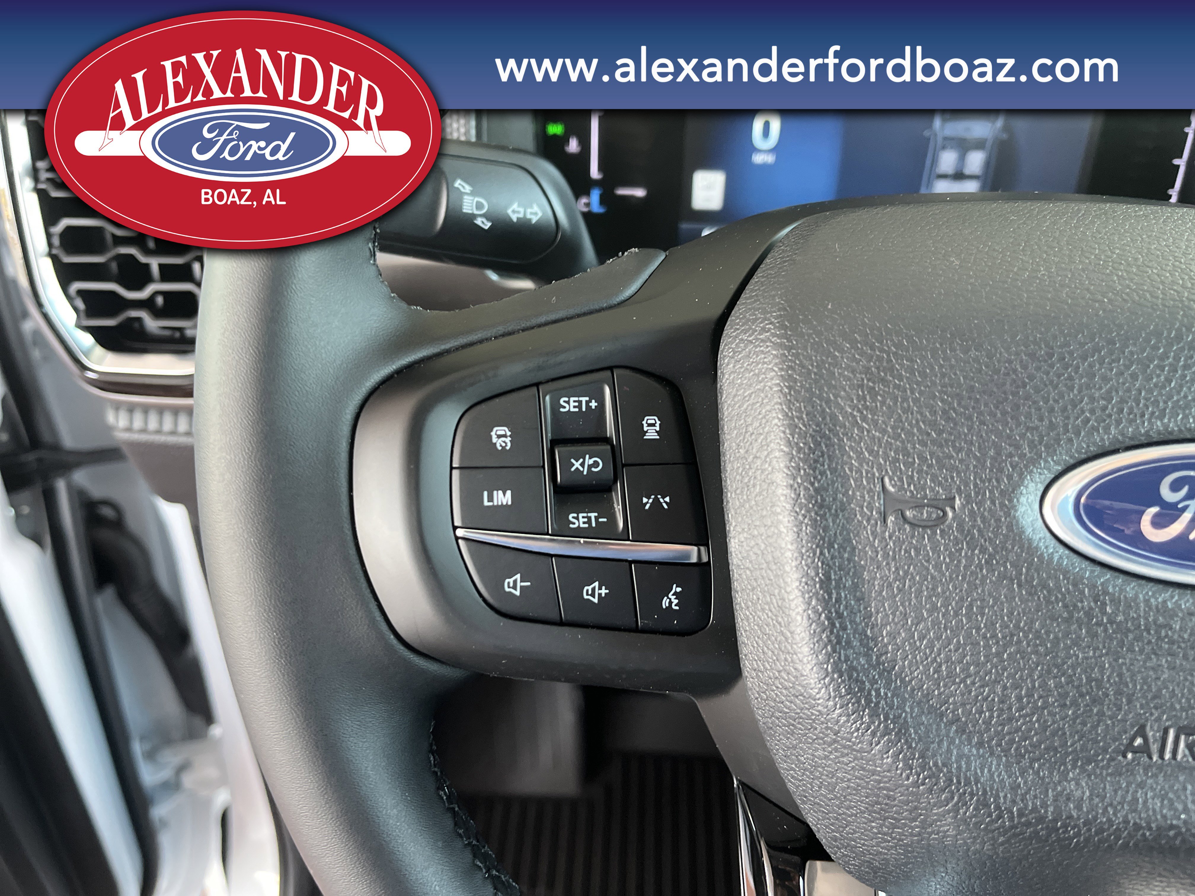 New 2025 Ford Ranger XLT w/ Equipment Group 301A High image 18