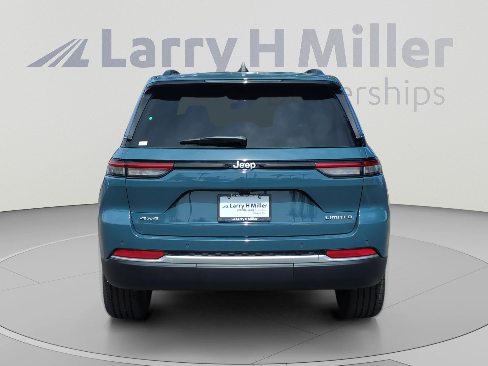 New 2026 Jeep Grand Cherokee Limited AWD/4WD image 4