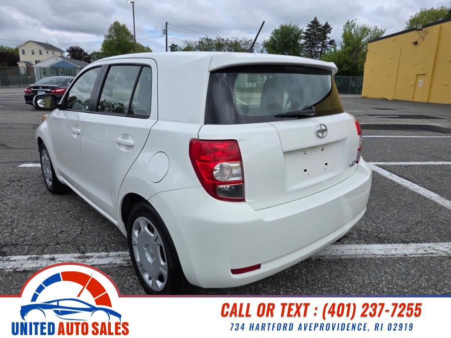Used 2013 Scion xD FWD image 3