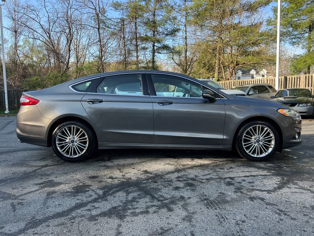 Used 2014 Ford Fusion SE w/ Equipment Group 202A image 6