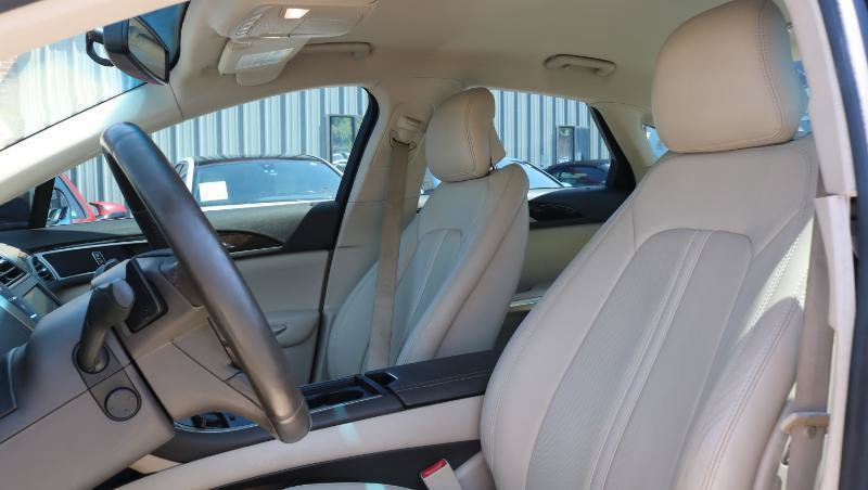 Used 2016 Lincoln MKZ w/ Equipment Group 300A Reserve FWD image 8