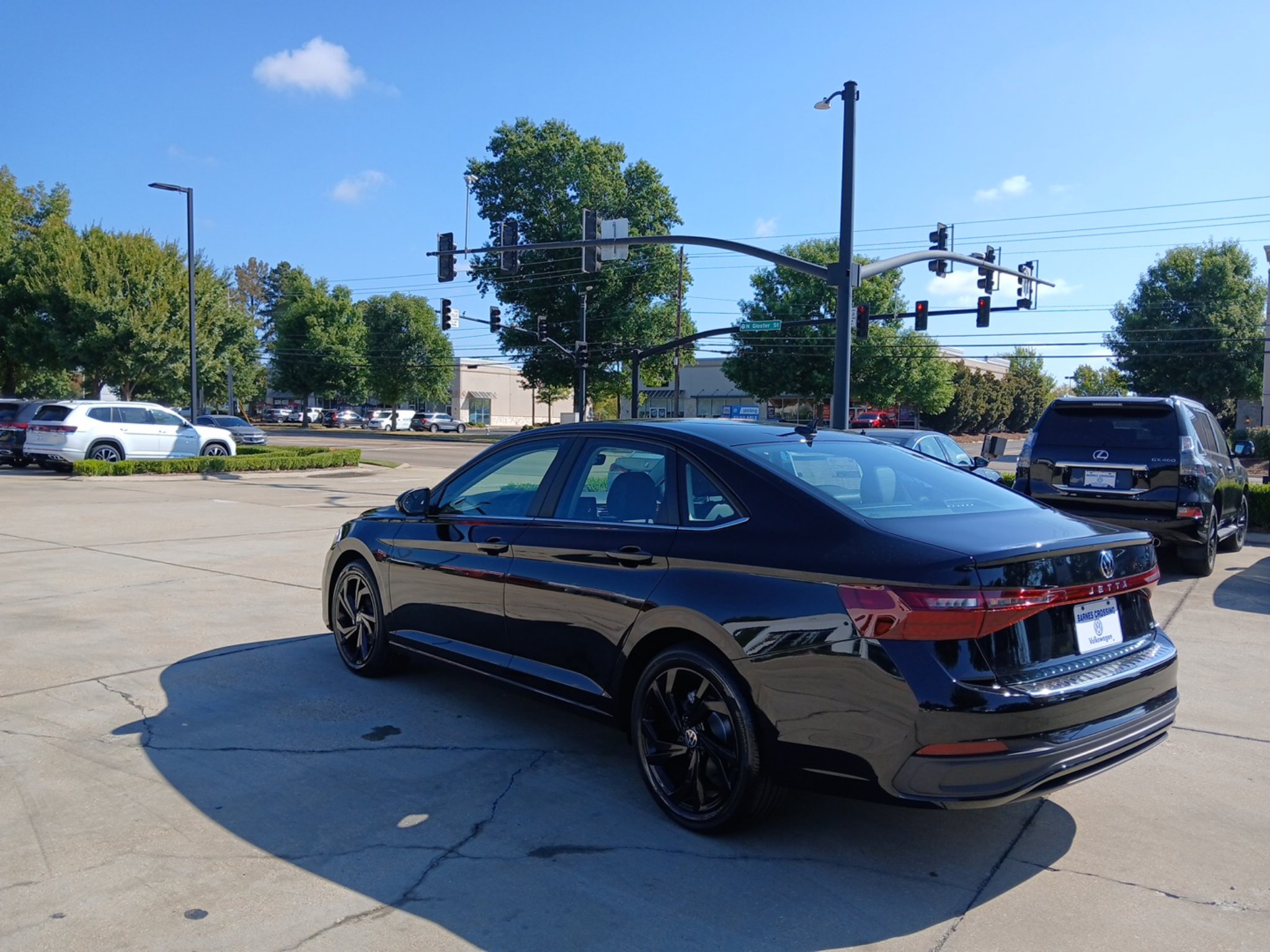 New 2027 Volkswagen Jetta SE FWD image 5