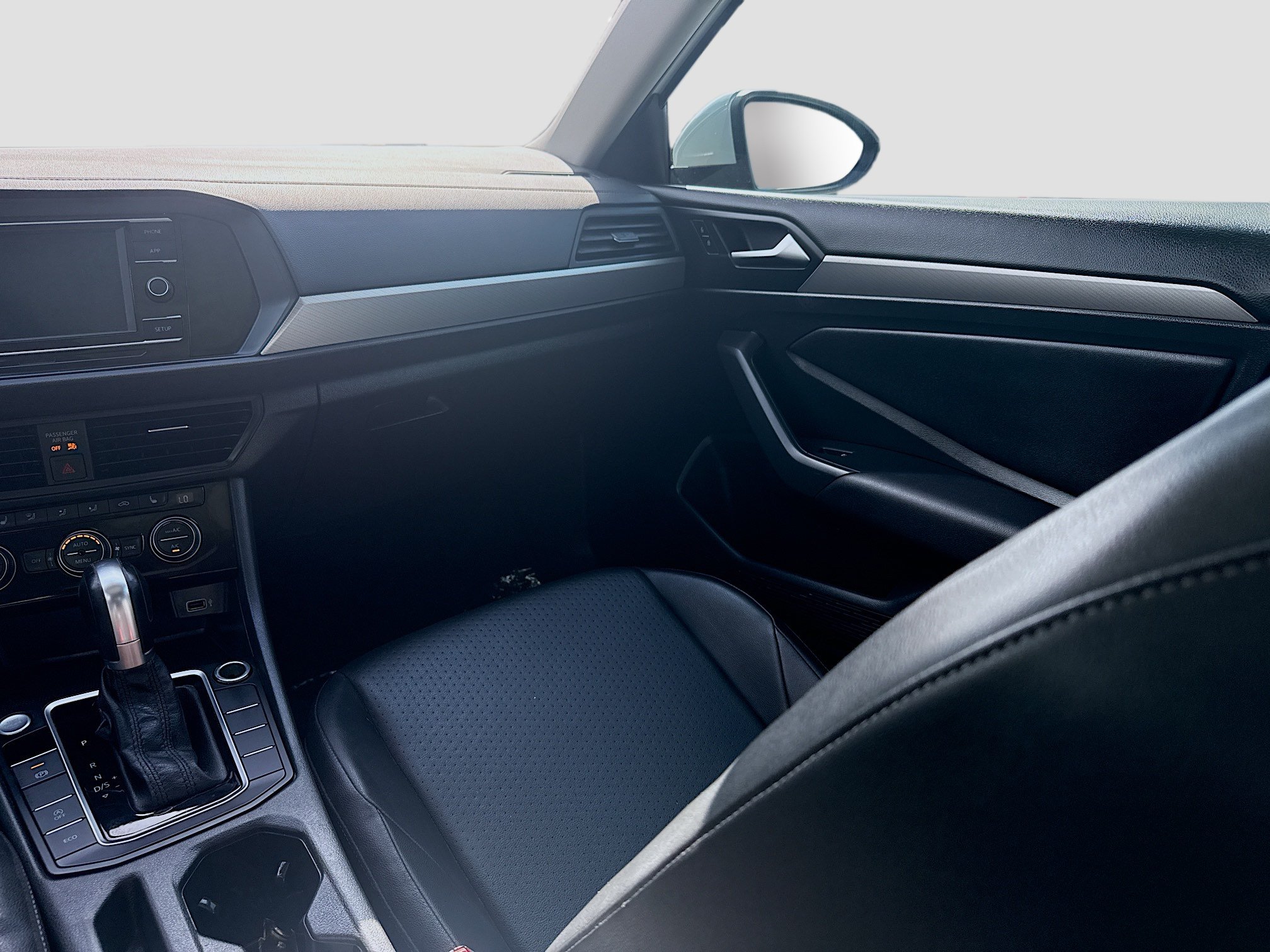 Used 2019 Volkswagen Jetta SE w/ Cold Weather Package FWD image 21