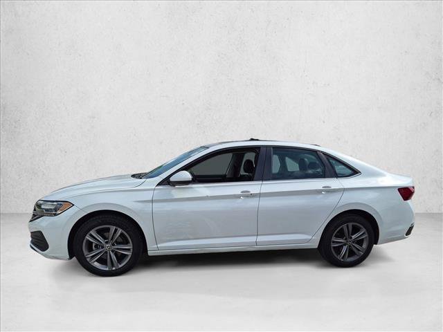 Used 2023 Volkswagen Jetta SE w/ Panoramic Sunroof Package FWD image 4